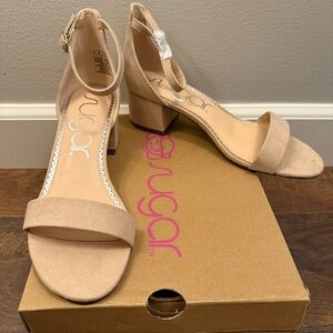 Sugar Noelle Low Dress Sandals | Natural Micro Suede Tan | 9.5M | NWT